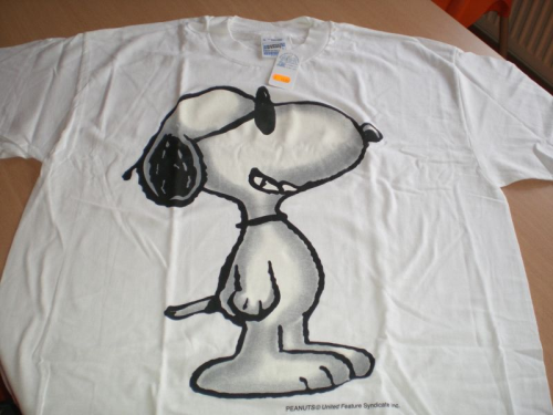 Snoopy von den Peanuts T-Shirt Gr. L oder XL